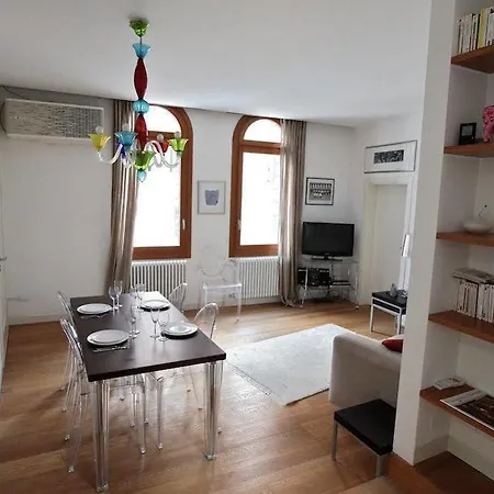 Ca' Filcamo Apartment